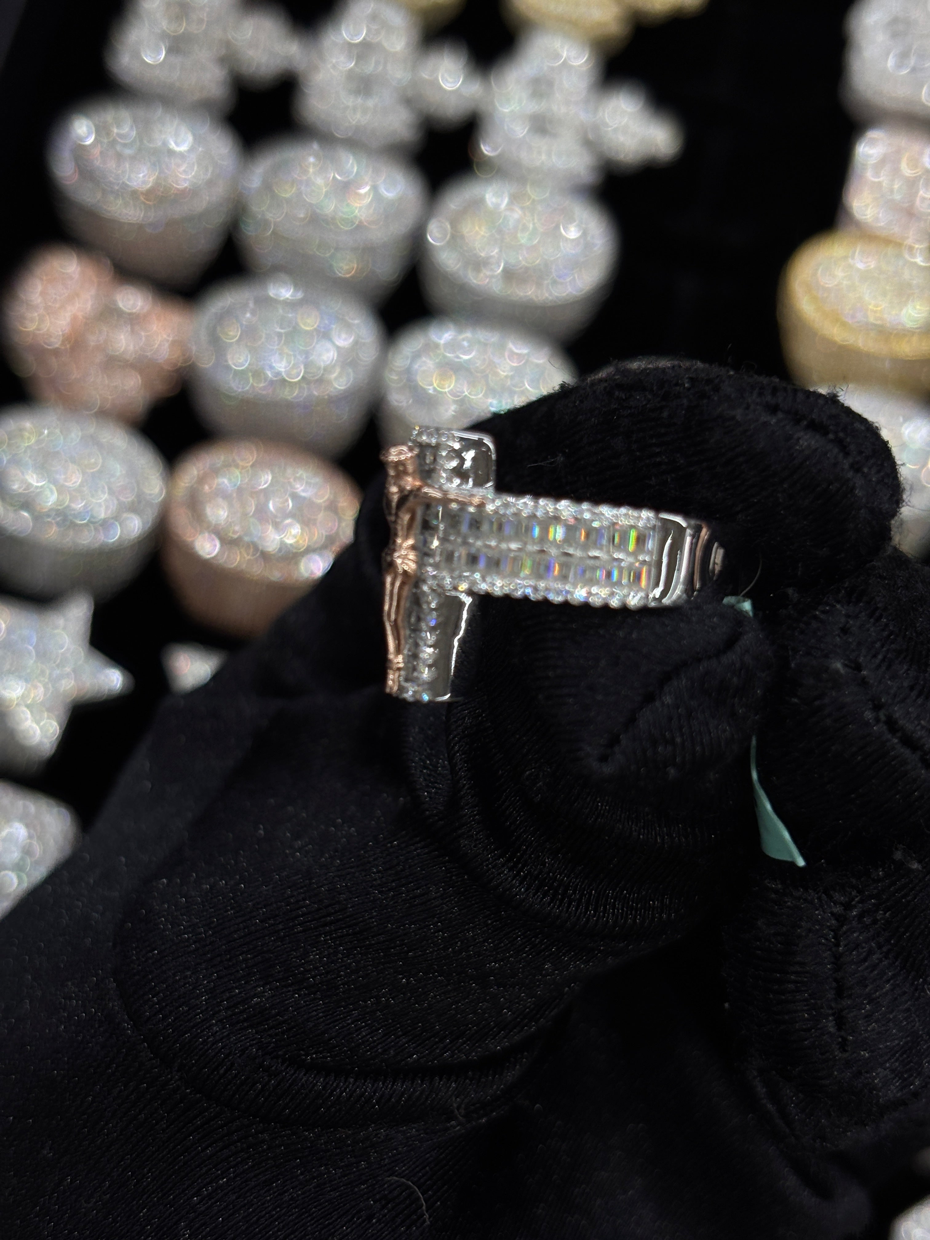 Luxury Cross Ring in Sterling Silver – Baguette & Round Cut