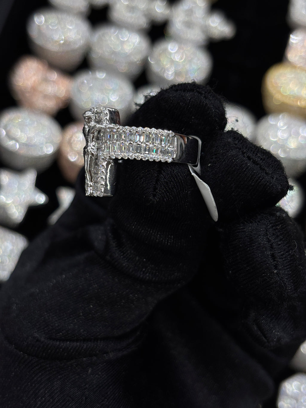 Luxury Cross Ring in Sterling Silver – Baguette & Round Cut