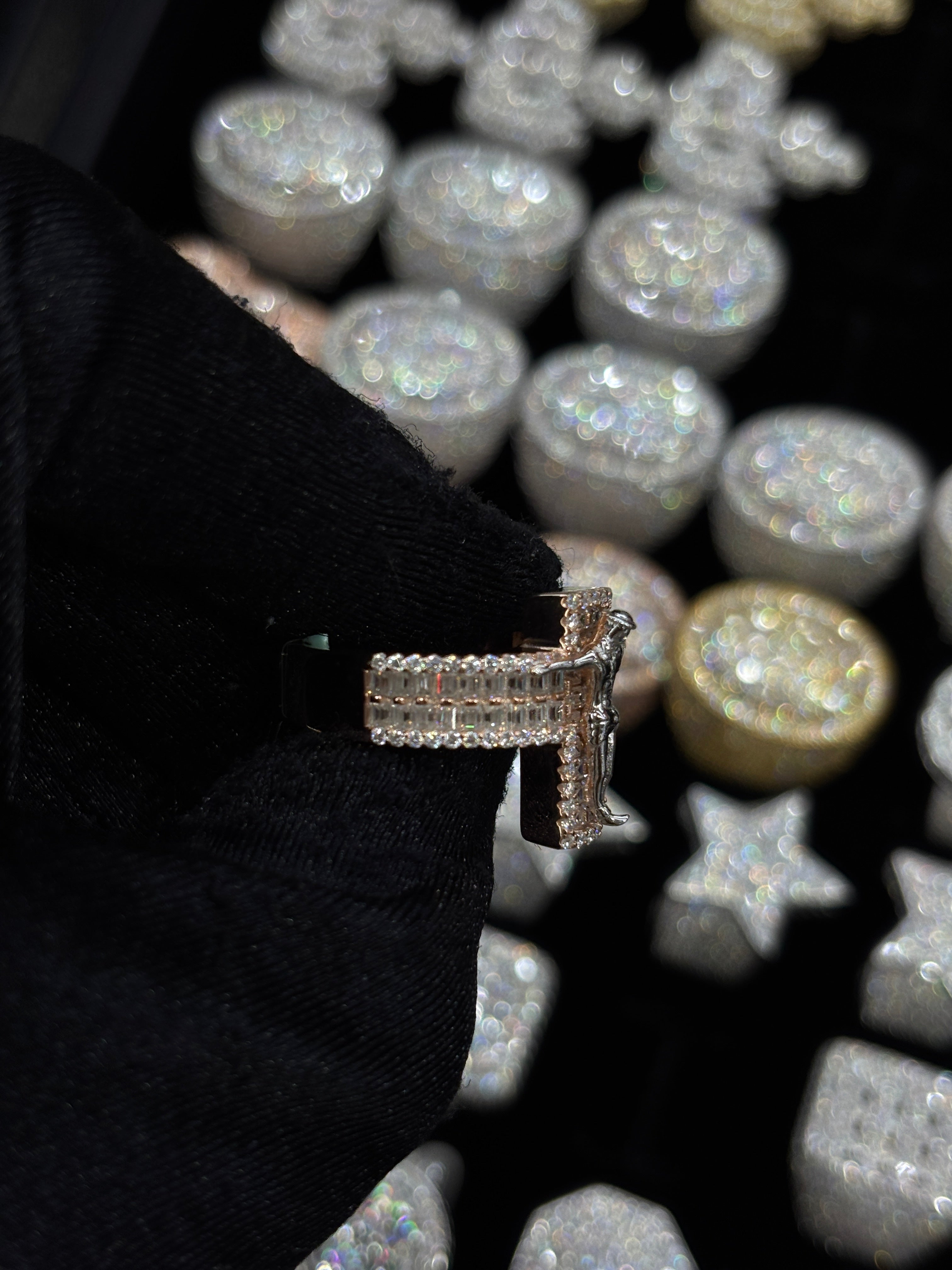 Luxury Cross Ring in Sterling Silver – Baguette & Round Cut