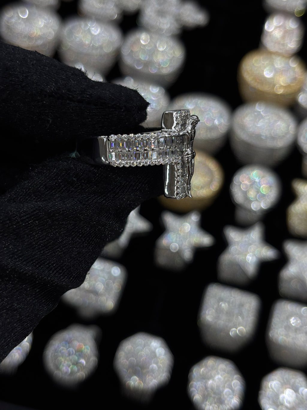 Luxury Cross Ring in Sterling Silver – Baguette & Round Cut