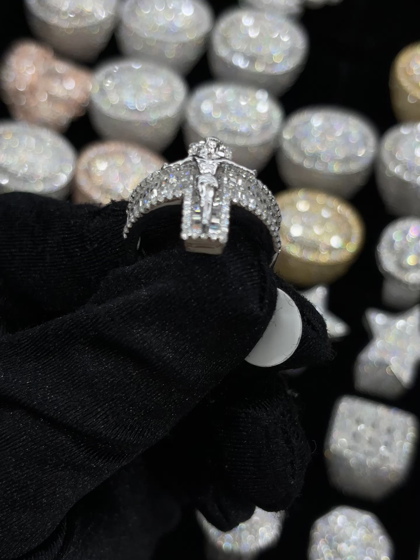 Luxury Cross Ring in Sterling Silver – Baguette & Round Cut